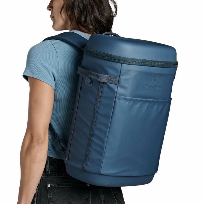 carryouttm-backpack-22-l-x6 250815_hydro_s26_hb_14605_7.jpg