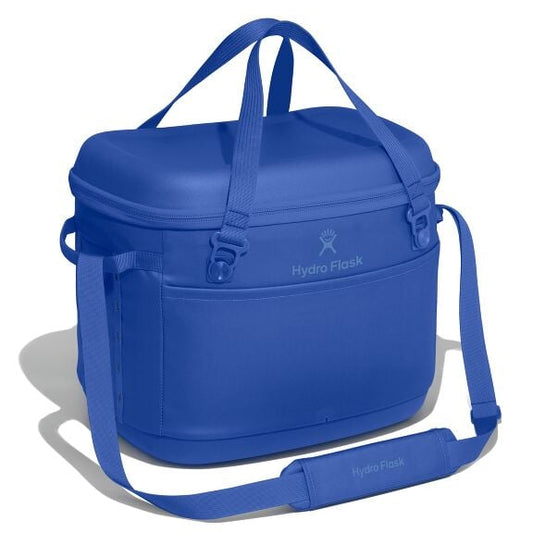carryouttm-soft-cooler-30-l-h0 cpco382_carryout_cooler_30l_capri_blue_angled_1.jpg