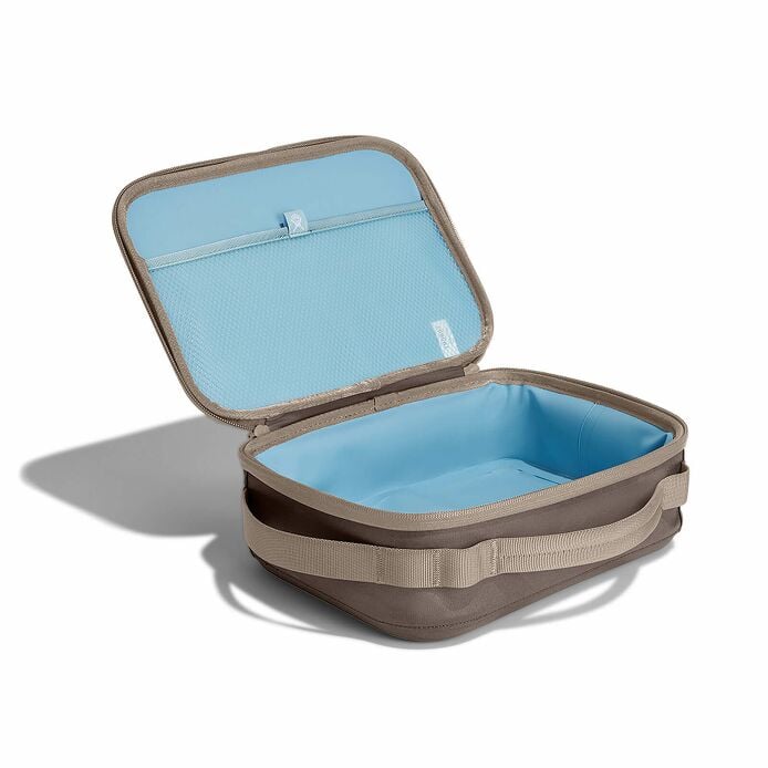5-l-carry-outtm-lunch-box-f5 lbox217_5lcarryoutlunchbox_sandpiper_angled.jpg