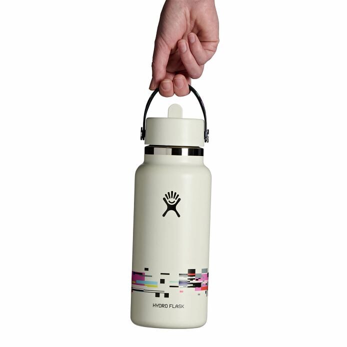 glitch-collection-32-oz-bottle-with-flex-straw-cap-b9 le26-w32-1006-32-oz-wide-flex-straw-cap-glitch-white-hb.jpg