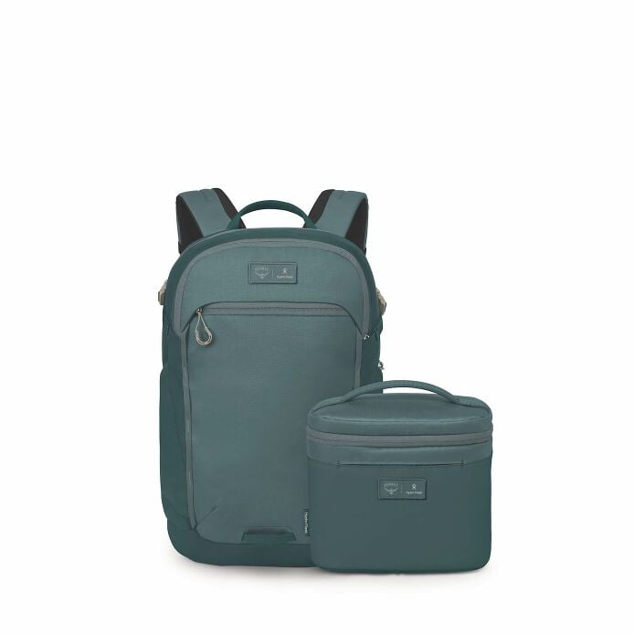 osprey-axis-x-hydro-flask-campus-essentials-bundle-v5 ospreyaxis_hydroflask5l_lunch_bag_f25_front_cascade_10007249.jpg